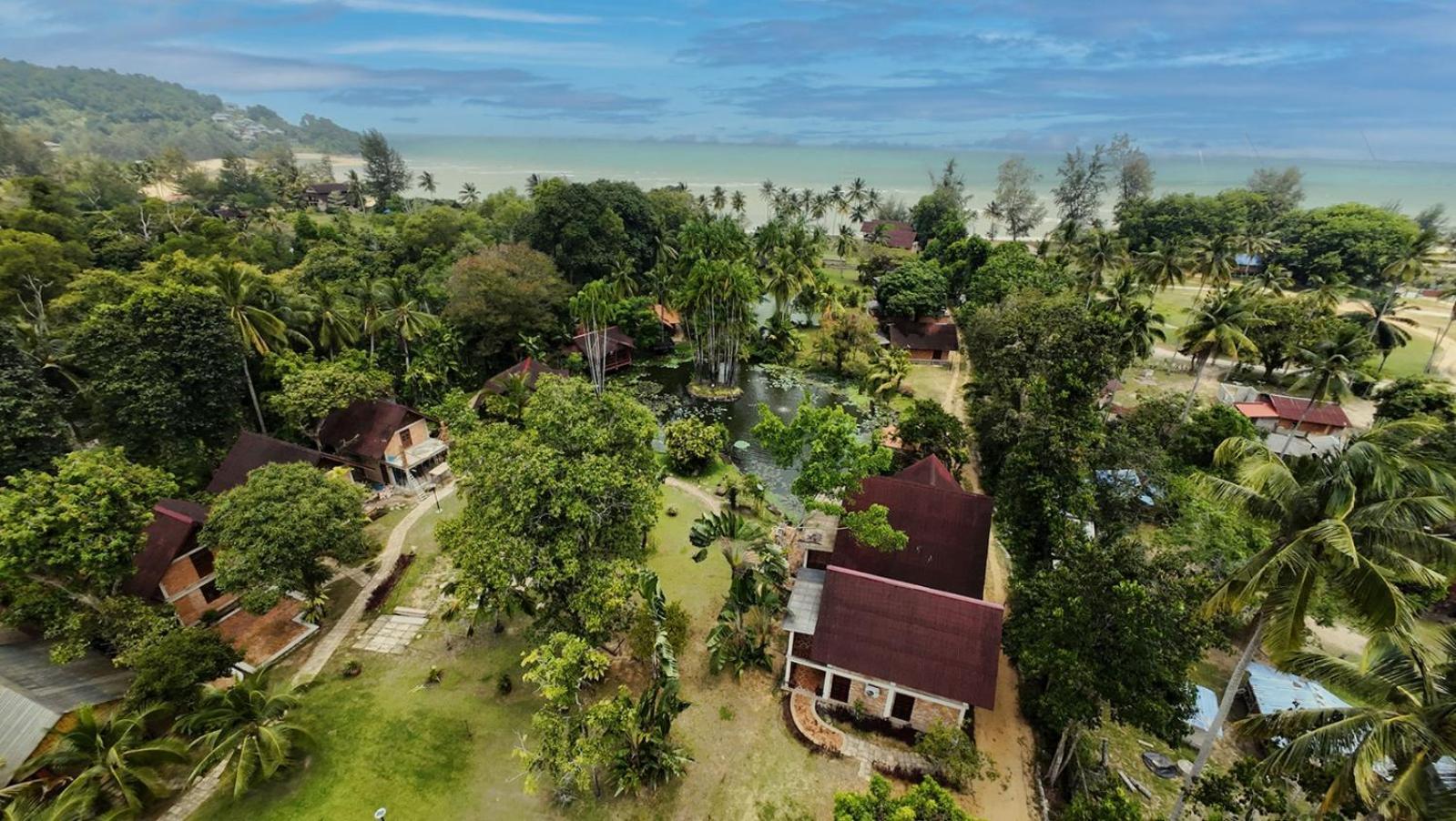 Tanjung Inn Куантан Екстериор снимка