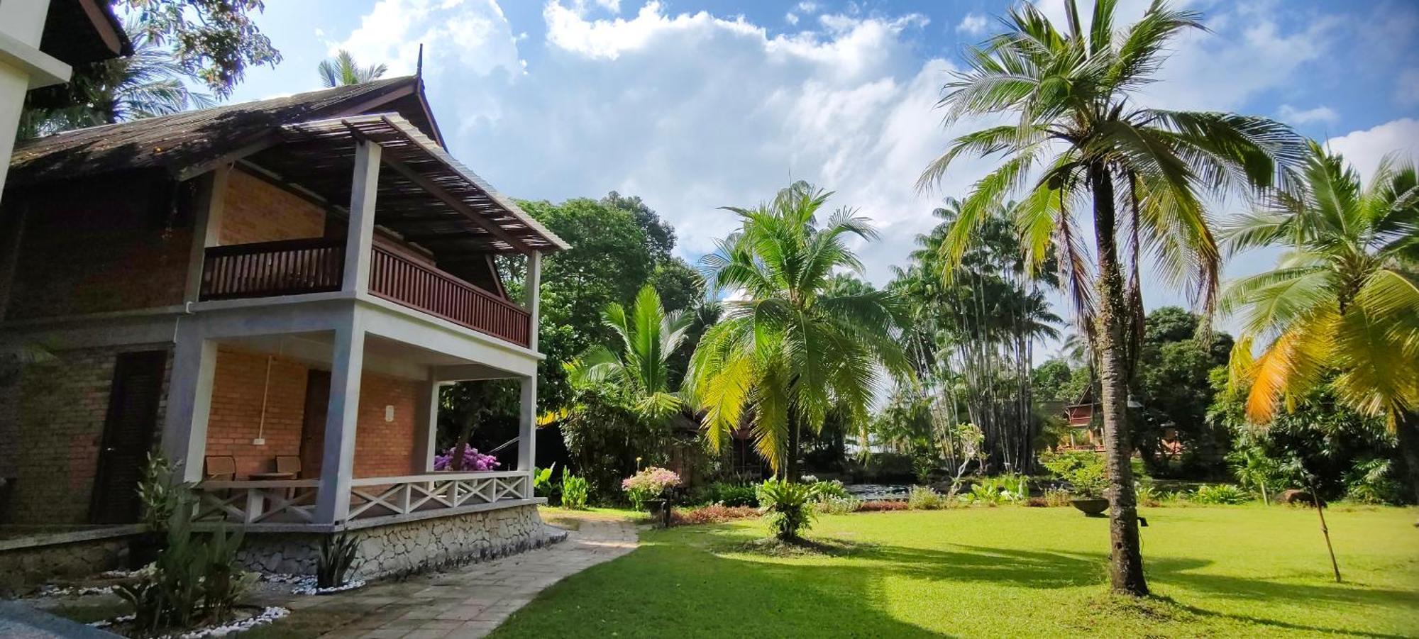 Tanjung Inn Куантан Екстериор снимка