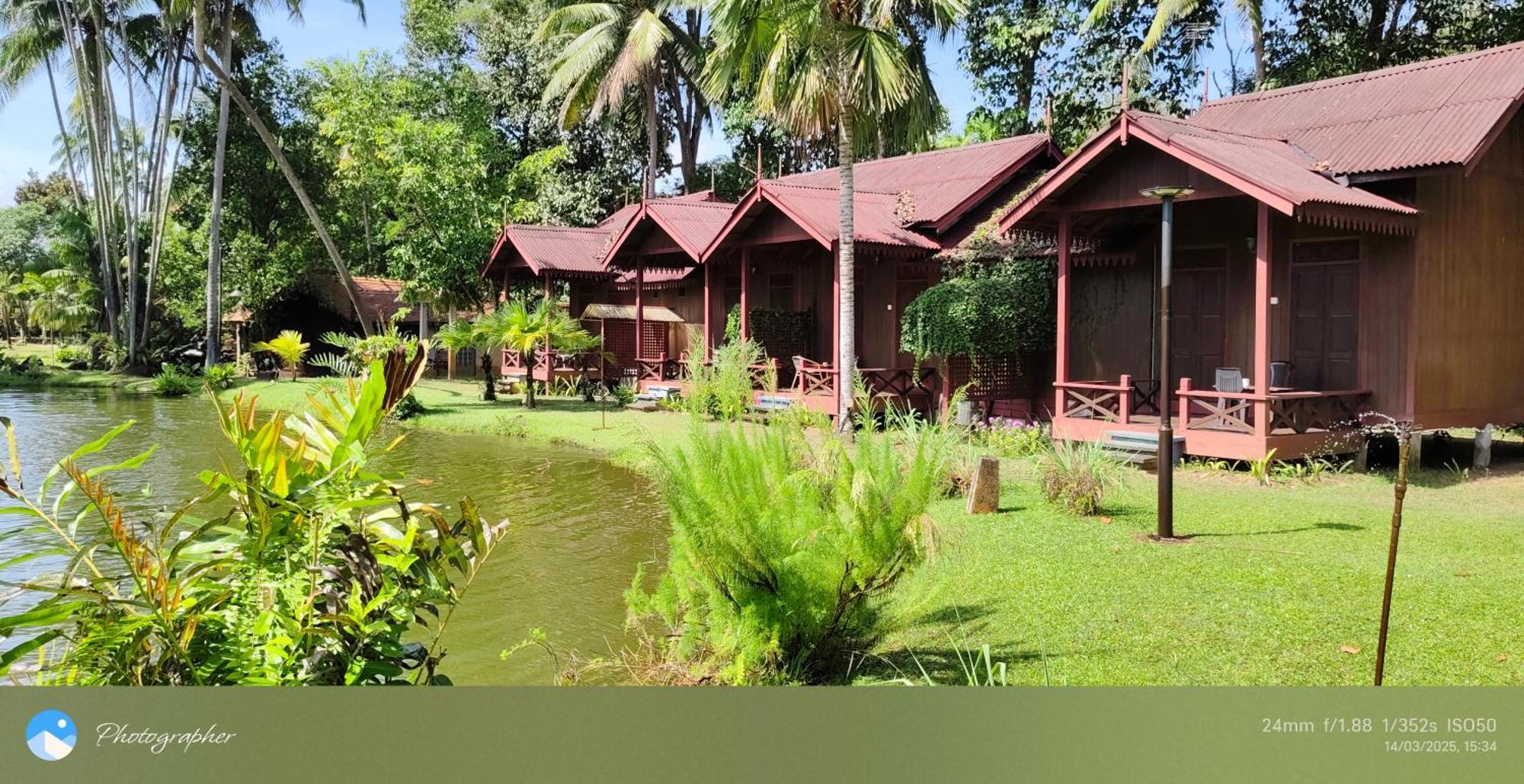Tanjung Inn Куантан Екстериор снимка