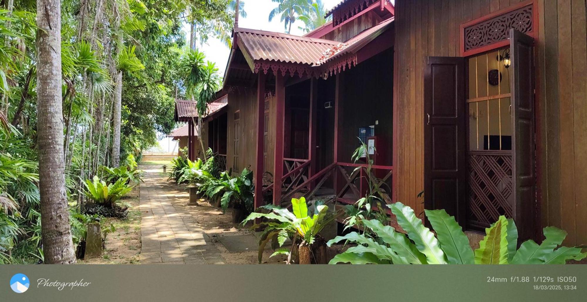 Tanjung Inn Куантан Екстериор снимка